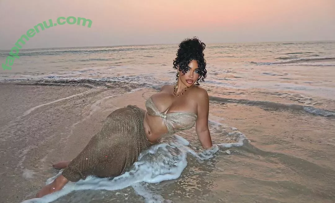 Carmela Habibi nude photo #0047 (carmelahabibi / carmellaxo / littlemisslibrarian)
