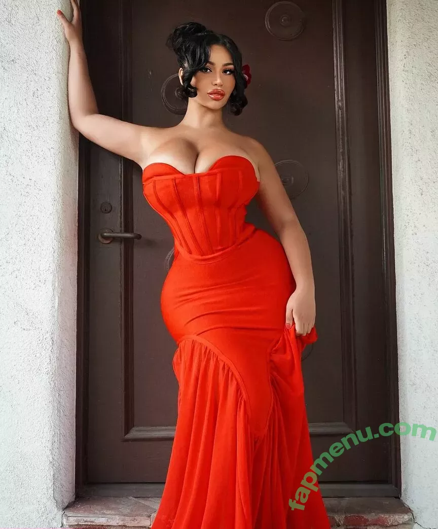 Carmela Habibi nude photo #0072 (carmelahabibi / carmellaxo / littlemisslibrarian)