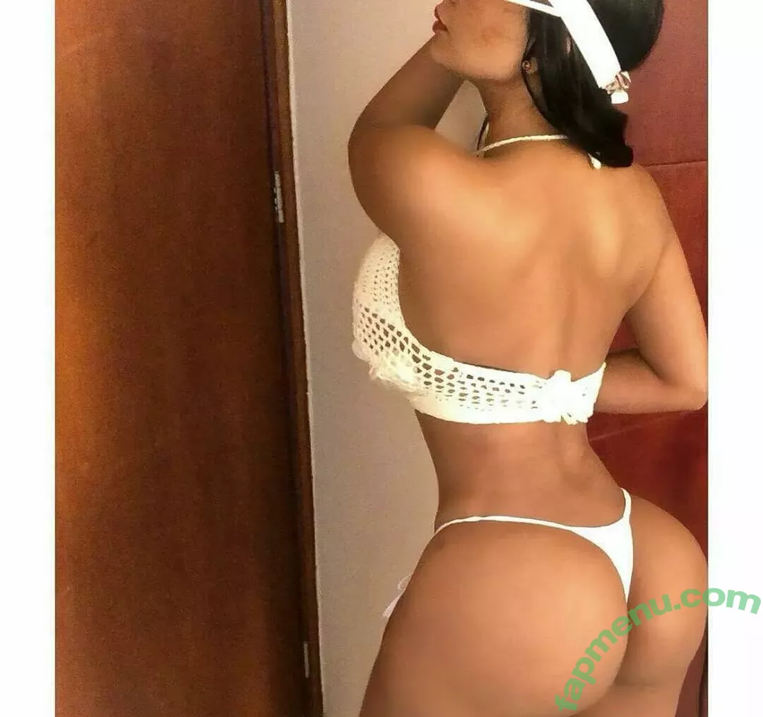 Caro Velez Betancourth nude photo #0013 (carobetancourvelez / carolinavelezbetancourth)