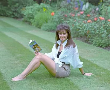 Carol Vorderman / carolvorders nude photo #0978