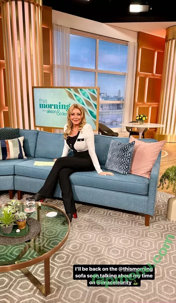 Carol Vorderman nude photo #0970 (carolvorders)