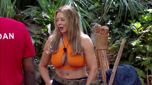 Carol Vorderman / carolvorders nude photo #1012