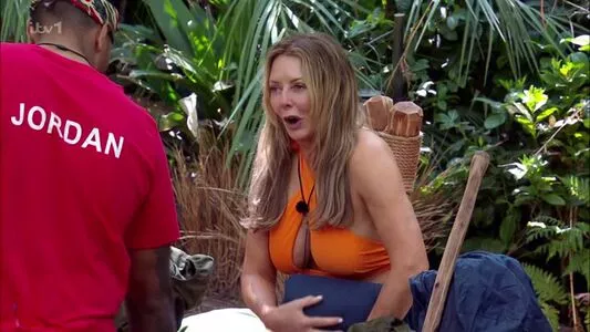 Carol Vorderman / carolvorders nude photo #1014
