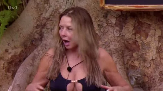 Carol Vorderman / carolvorders nude photo #1020
