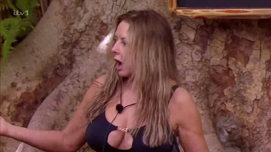 Carol Vorderman / carolvorders nude photo #1022