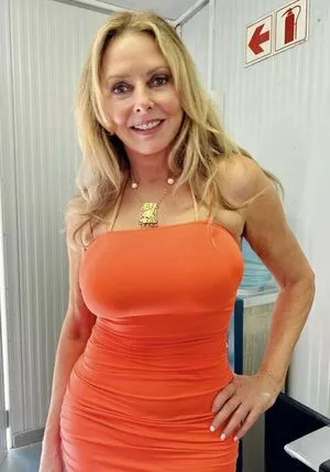 Carol Vorderman / carolvorders nude photo #1056