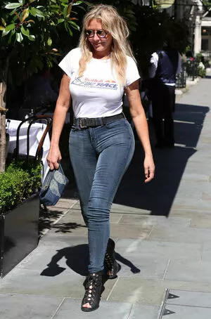 Carol Vorderman / carolvorders nude photo #1077
