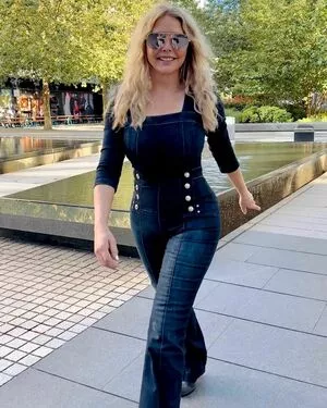 Carol Vorderman / carolvorders nude photo #1161