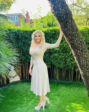 Carol Vorderman / carolvorders nude photo #1196