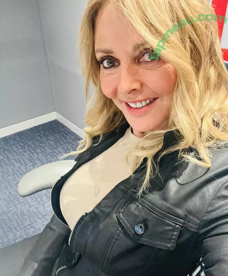Carol Vorderman nude photo #1042 (carolvorders)