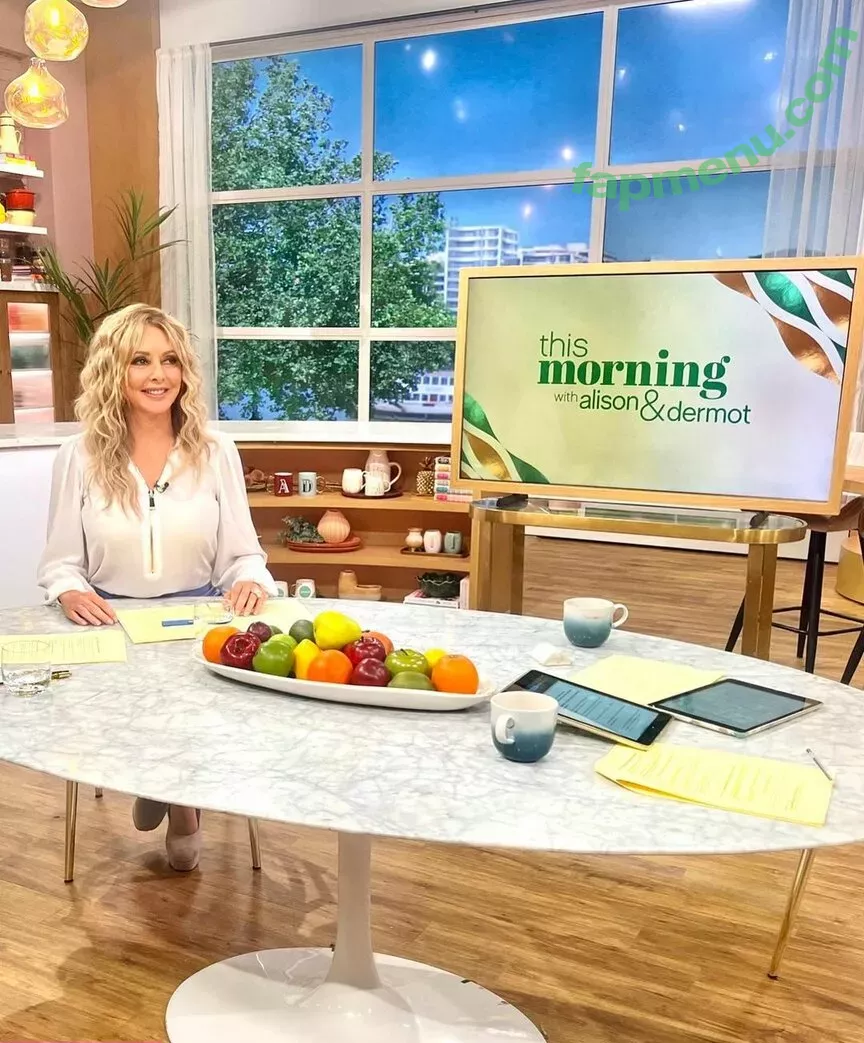 Carol Vorderman nude photo #1083 (carolvorders)