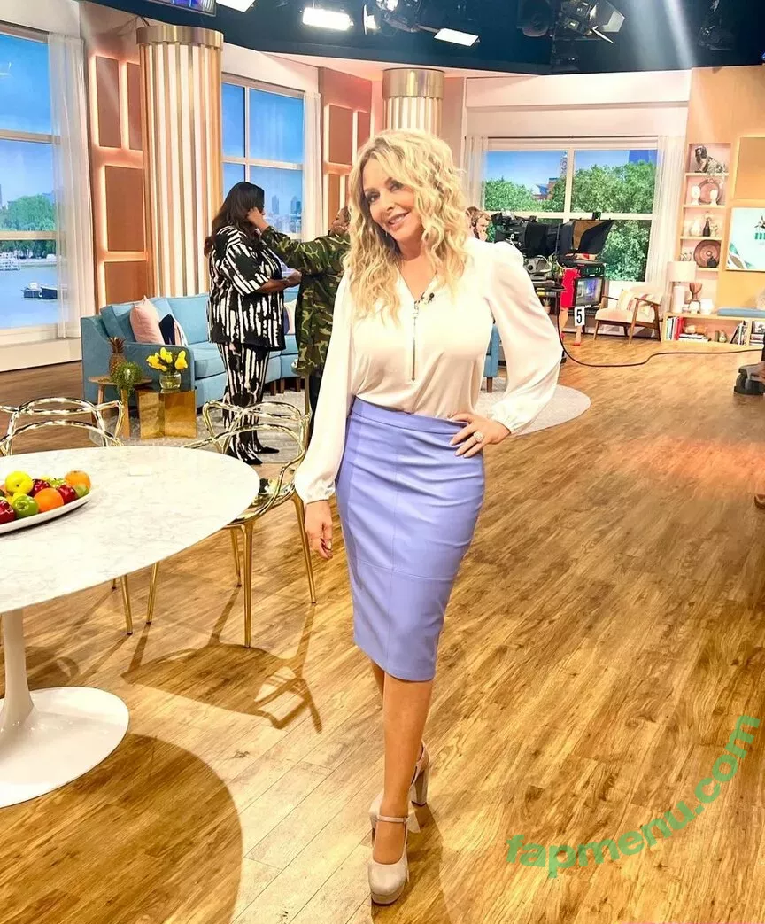 Carol Vorderman nude photo #1086 (carolvorders)