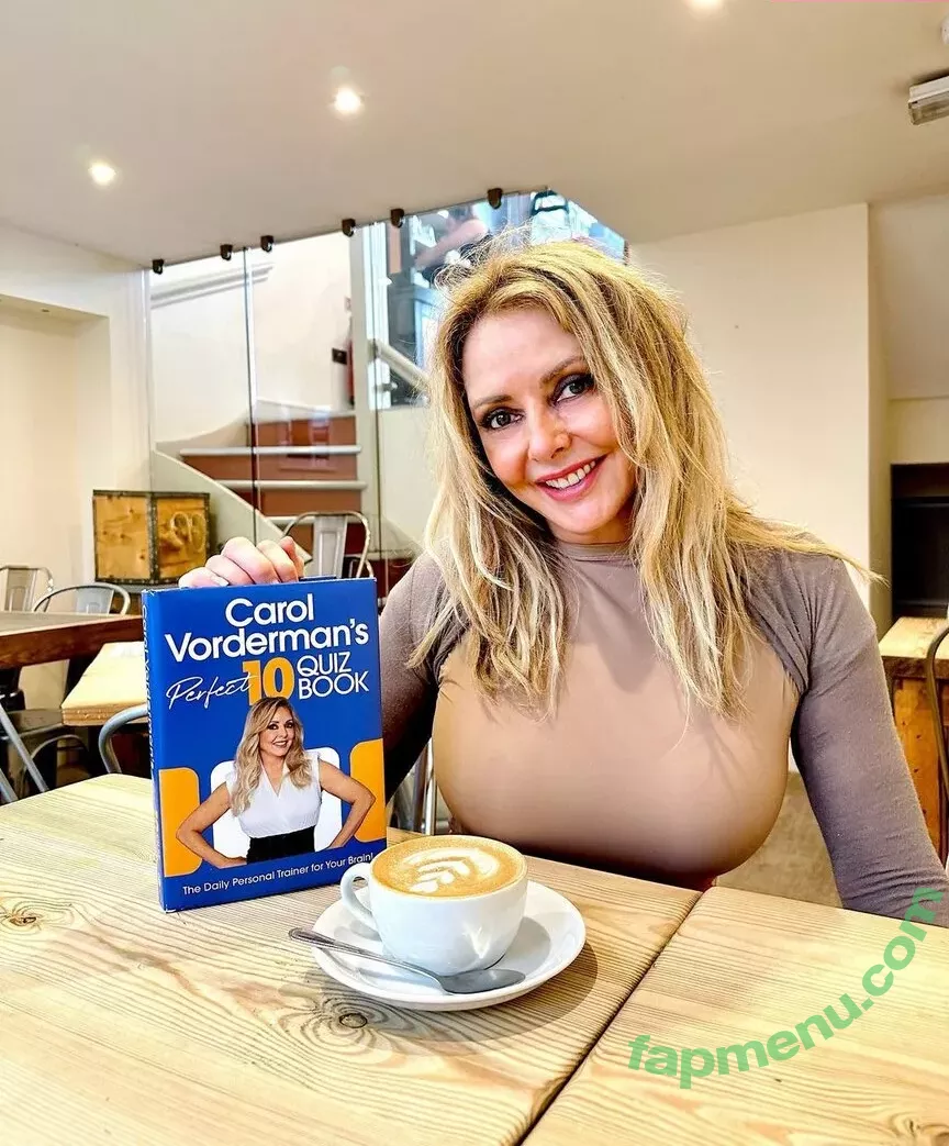 Carol Vorderman nude photo #1146 (carolvorders)