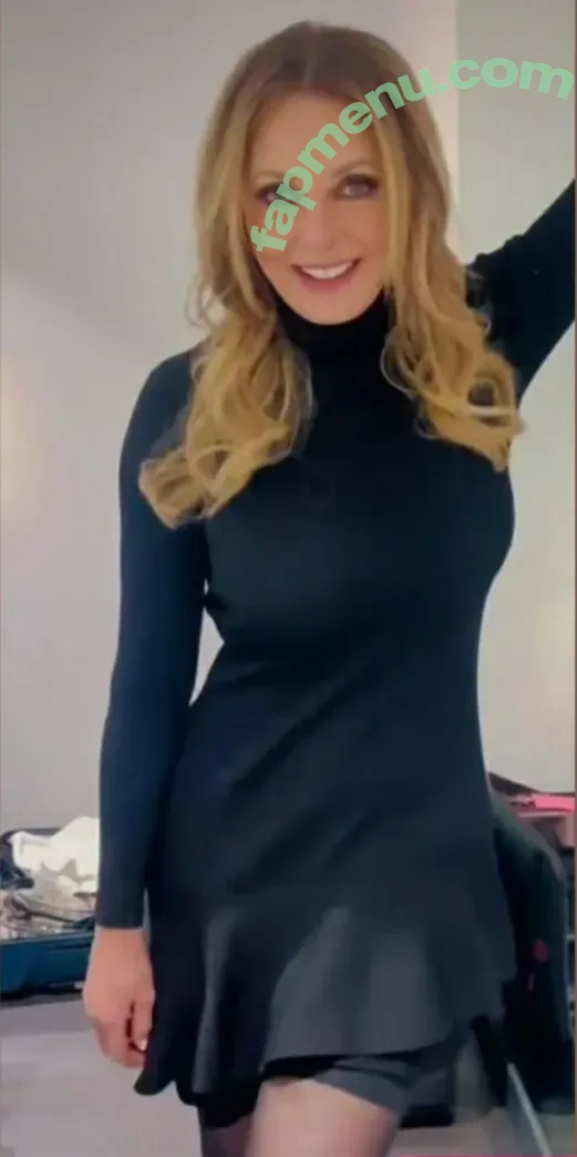 Carol Vorderman nude photo #1725 (carolvorders)