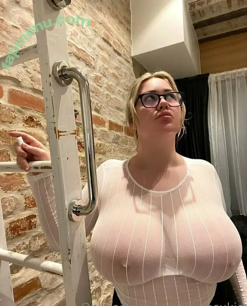 carolinasukie nude photo #0023 (carolinaesukie)