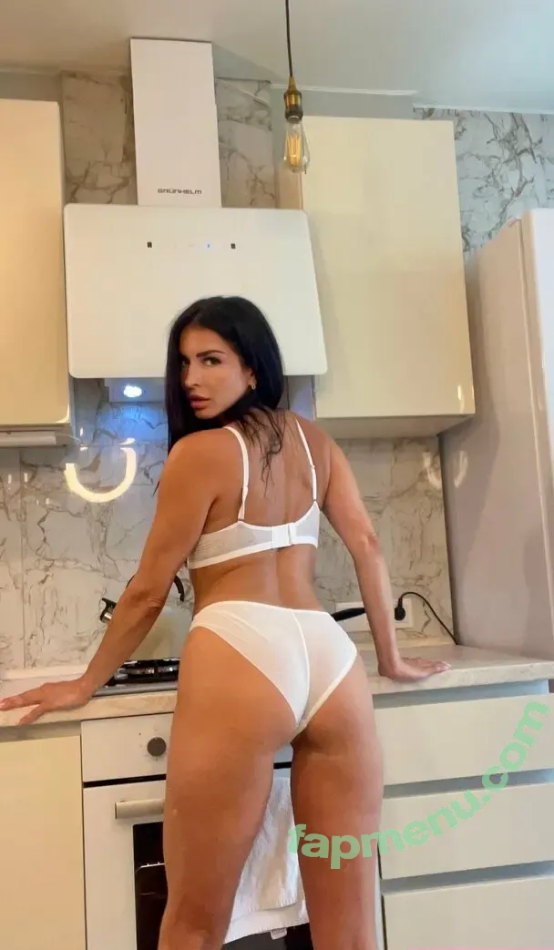 carolinedeam nude photo #0026 (carolinedean_)