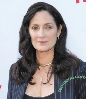 Carrie anne moss / bycarrieannemoss nude photo #0024