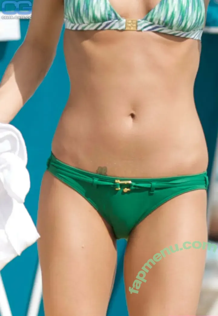 Carrie Underwood nude photo #0003 (Carrie Underwood)