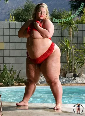Carrieland / carrie_lmpp nude photo #0002