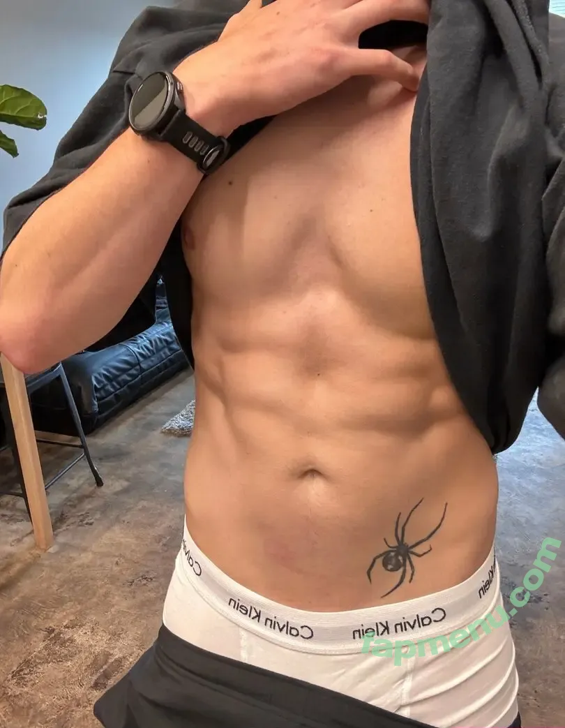 carsonmakarrall nude photo #0046 (carsmak_)