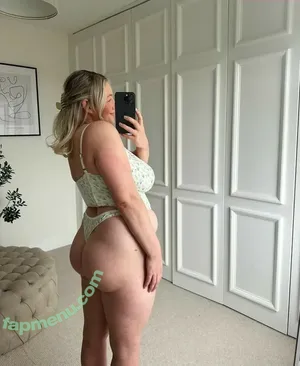 Carys Whittaker / busybeecarys / carys.whittaker / karlawhittake14 nude photo #0226