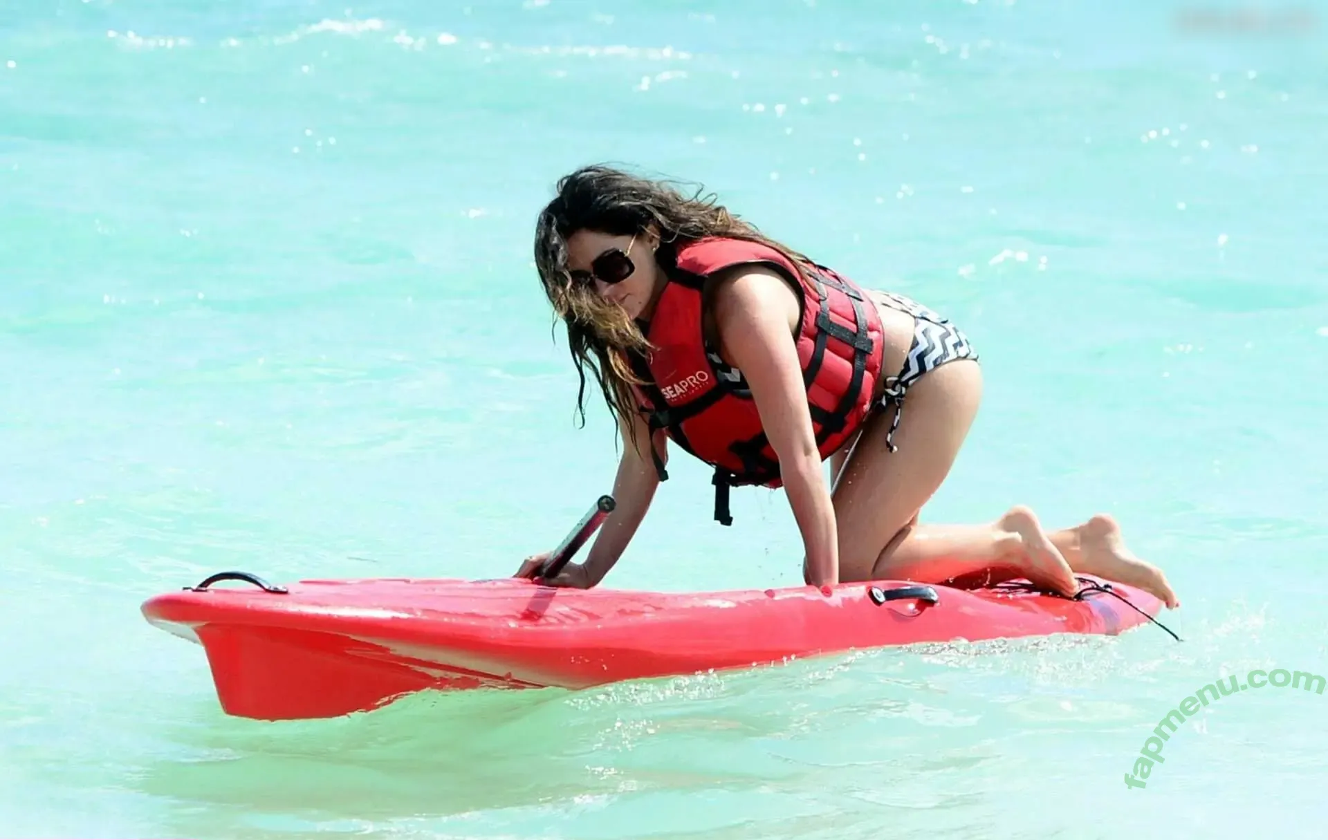 Casey Batchelor nude photo #0333 (caseybatchelor1)