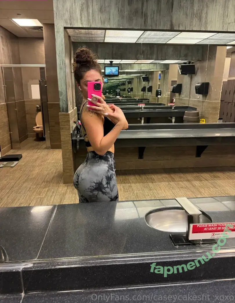 caseycakesfit_xoxo nude photo #0025 (caseychristine_xoxo)