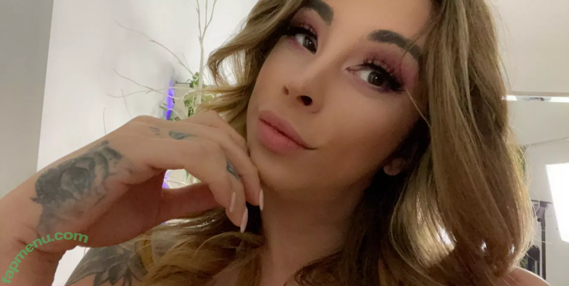 CaseyKissesXoXo nude photo #0041 (CaseyKissesXoXo)
