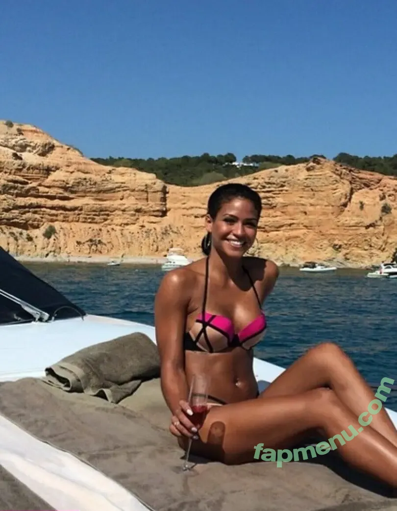 Cassie Ventura nude photo #0064 (cassie / cassieventura)