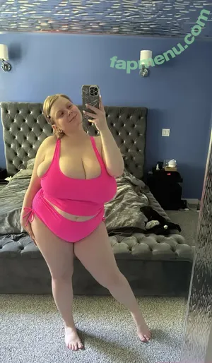 Cassie0pia / tcassie0pia / therealcassie0pia nude photo #3098