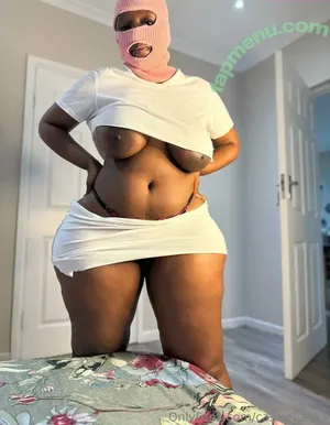 cassiebankx / cassiebanksxx nude photo #0019