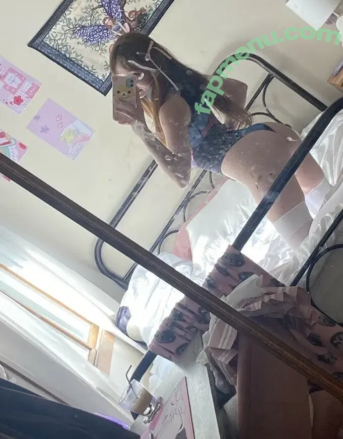 Casskittyy nude photo #0001 (cassakitty / casskitty)