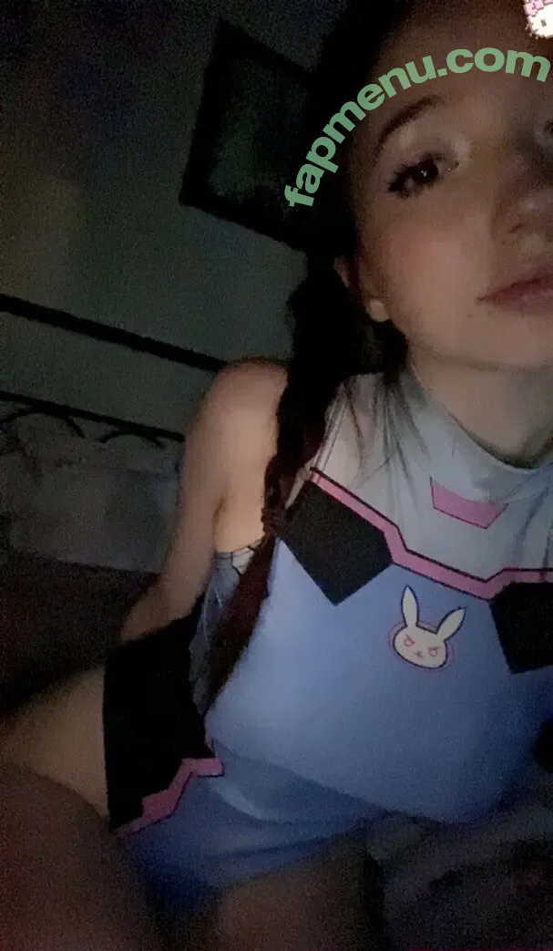 Casskittyy nude photo #0002 (cassakitty / casskitty)