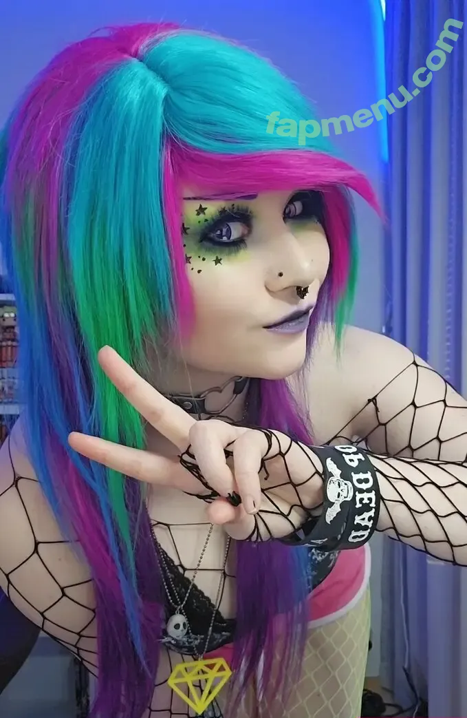 Catastrophiclarawr nude photo #0011 (catastropiclarawr)