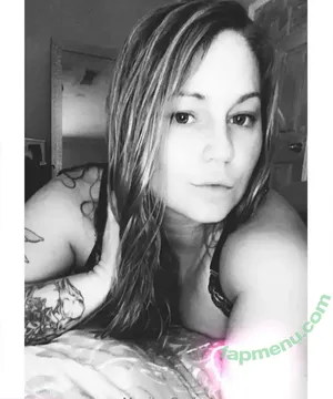 CatfishWifeVIP / catfishwifey_munica nude photo #0010