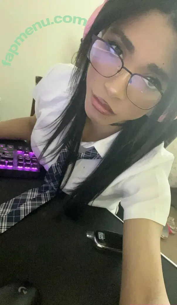 catluvvr20 nude photo #0001 (catluvvr20)