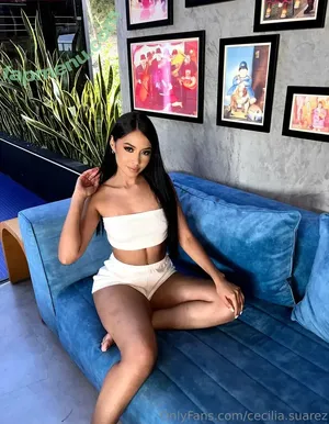 cecilia.suarez / realcecilia.suarez nude photo #0017
