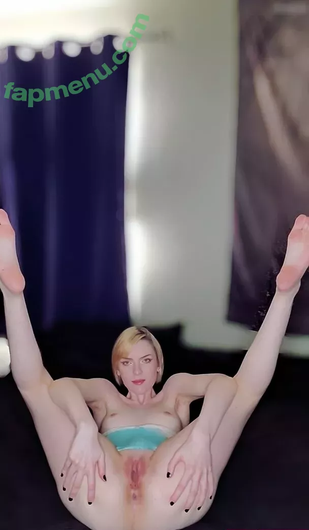 Celestina Blooms nude photo #0439 (celestinablooms / celestinarooftop)