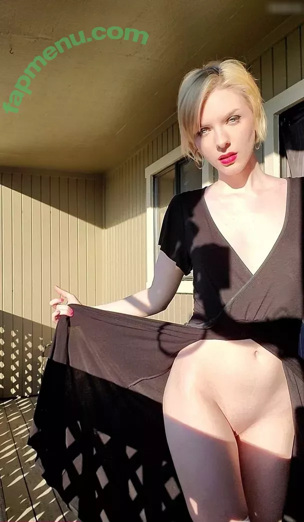 Celestina Blooms nude photo #0456 (celestinablooms / celestinarooftop)