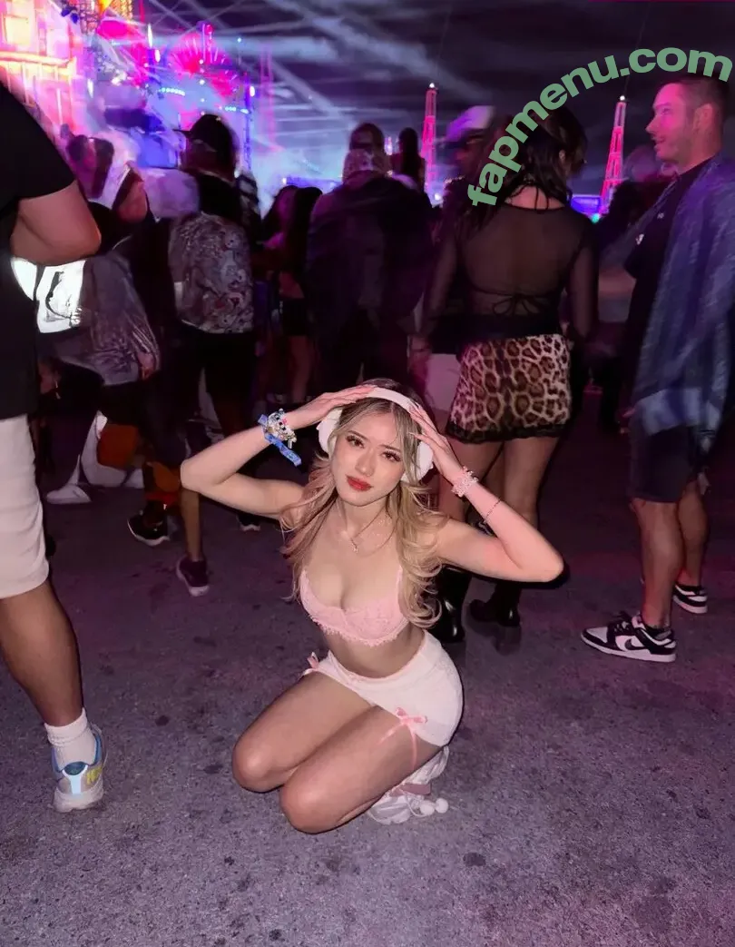 Celia Tran nude photo #0225 (celia.b.tran)