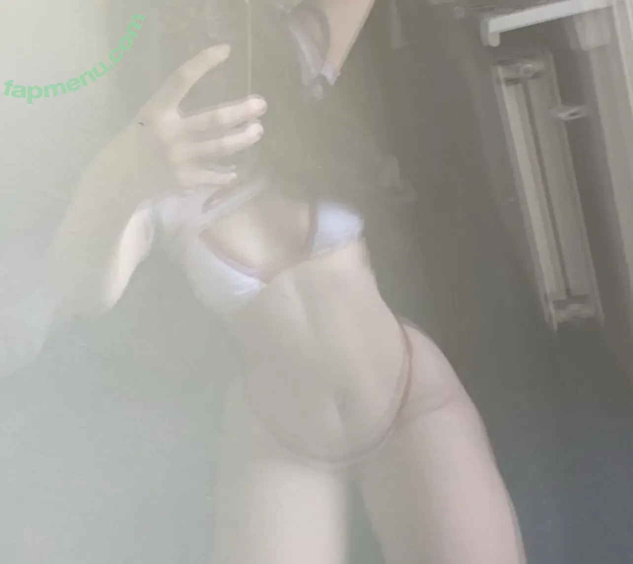 celiiimichelle nude photo #0011 (celiiimichelle)