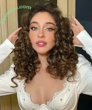 Cemre Baysel / cemrebaysel nude photo #0045