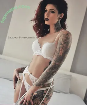 cervenafox nude photo #0028