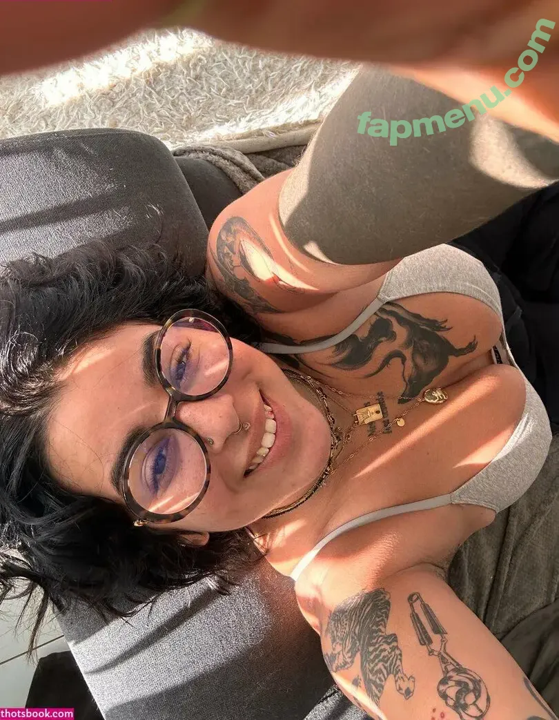 chacripxte nude photo #0015 (ch4cricri / chapercheee)