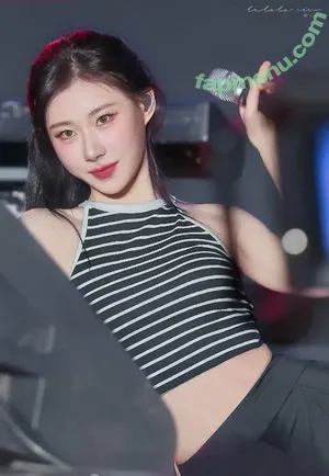 Chaeryeong / ITZY (채령 / chaerrry0 nude photo #0102
