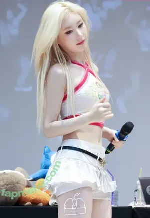 Chaeryeong / ITZY (채령 / chaerrry0 nude photo #0117