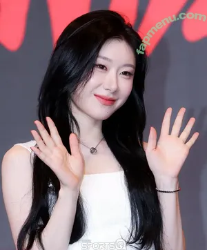 Chaeryeong / ITZY (채령 / chaerrry0 nude photo #0153