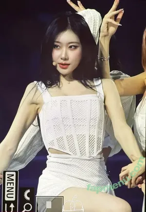 Chaeryeong / ITZY (채령 / chaerrry0 nude photo #0194
