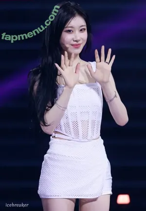 Chaeryeong / ITZY (채령 / chaerrry0 nude photo #0201