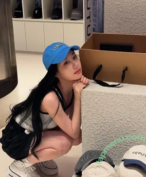 Chaeryeong / ITZY (채령 / chaerrry0 nude photo #0215